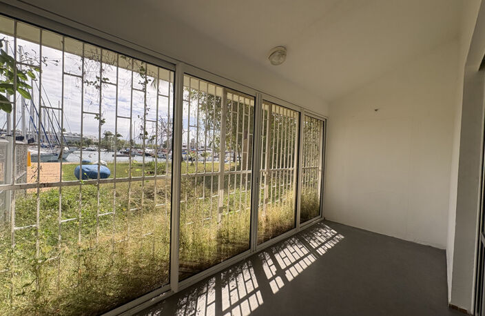 APPARTEMENT T2  AVEC JARDIN LA MARINA — photo 4