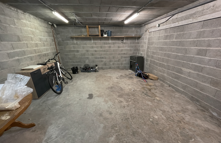 LOCAL COMMERCIAL AVEC APPARTEMENT — photo 4