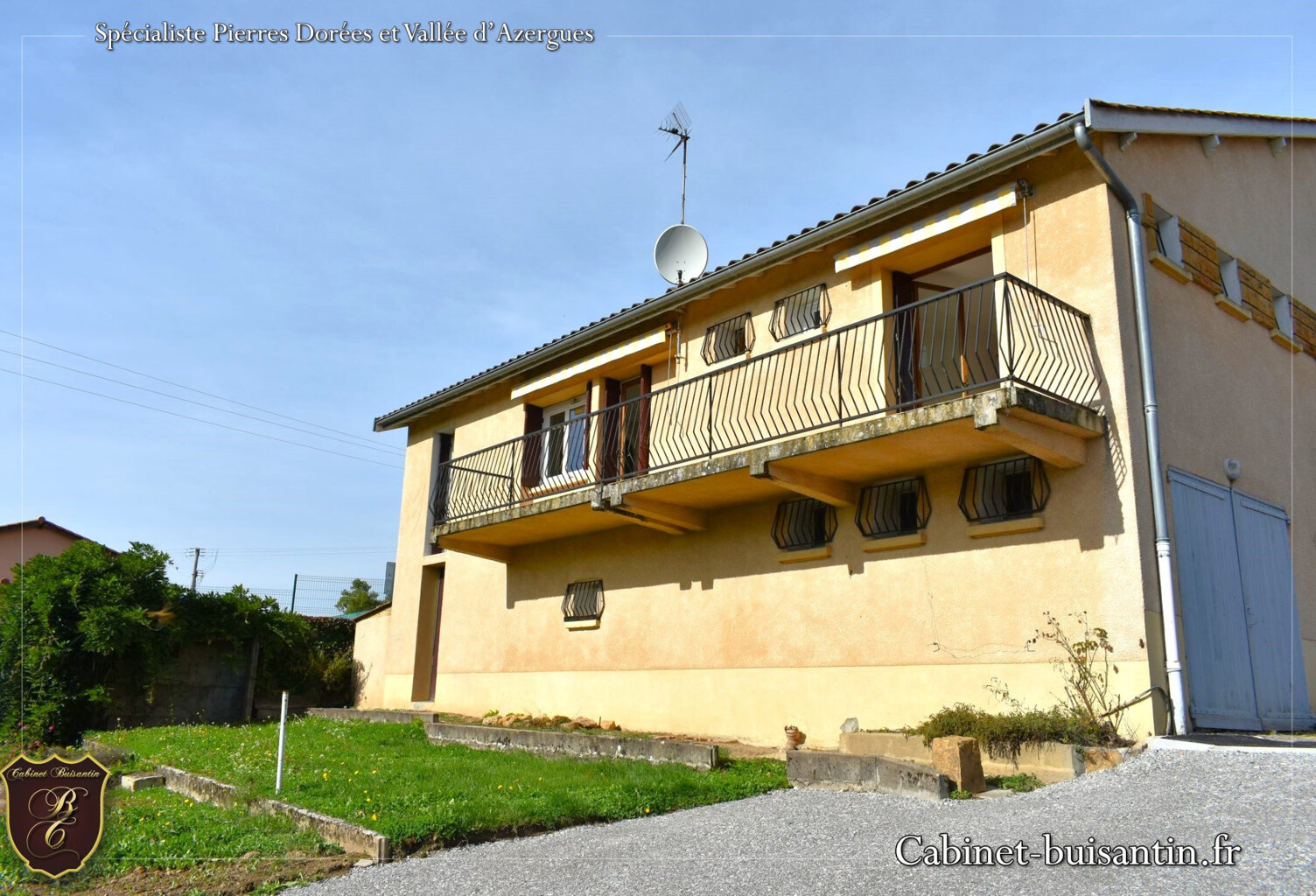 Maison de village avec terrain — photo 1