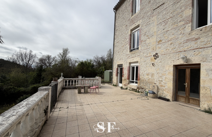 AGEN - SUR LES HAUTEURS - MAISON EN PIERRES AVEC TERRAIN — photo 4