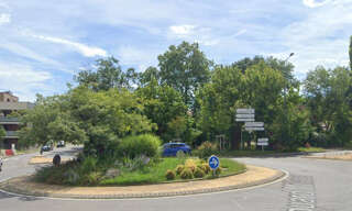 Garage  137 m² à vendre à Craponne (69290)