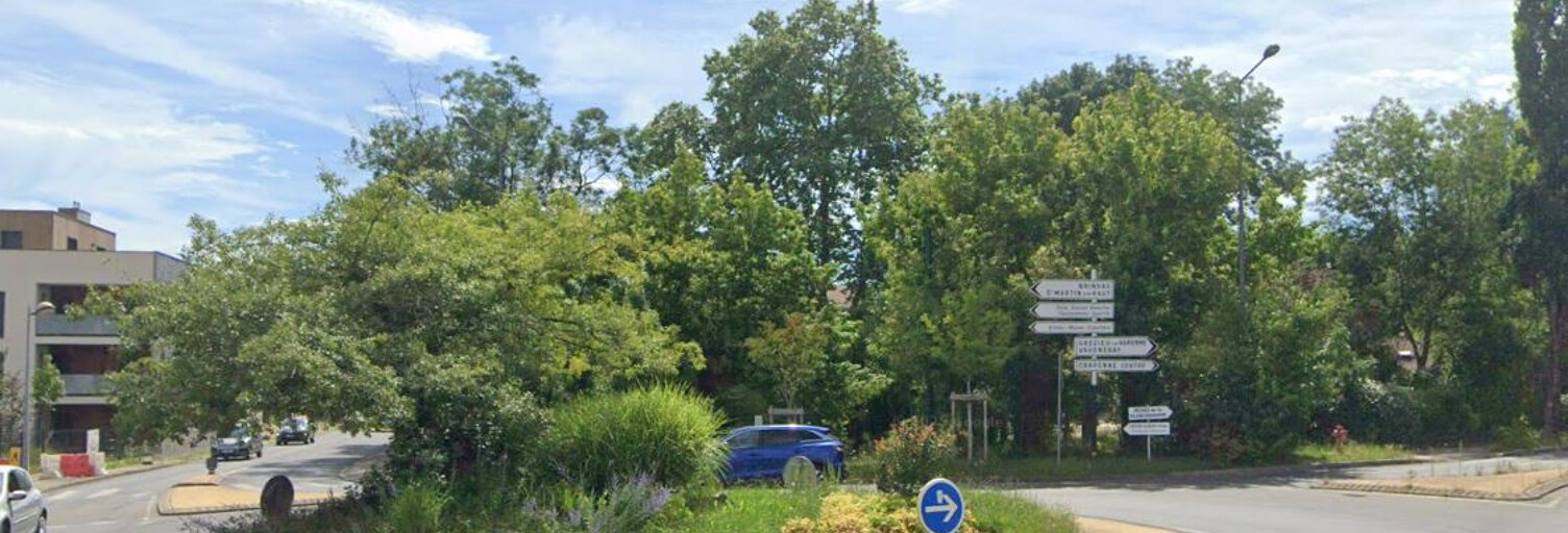 Garage  137 m² à vendre à Craponne (69290)