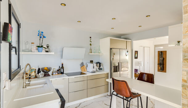 Villa / Maison 8 pièces  à vendre La Ciotat 13600