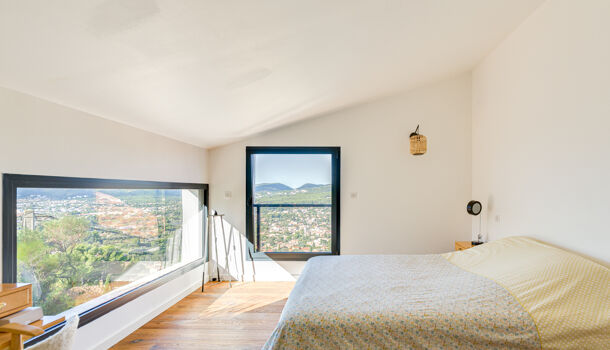 Villa / Maison 8 pièces  à vendre La Ciotat 13600