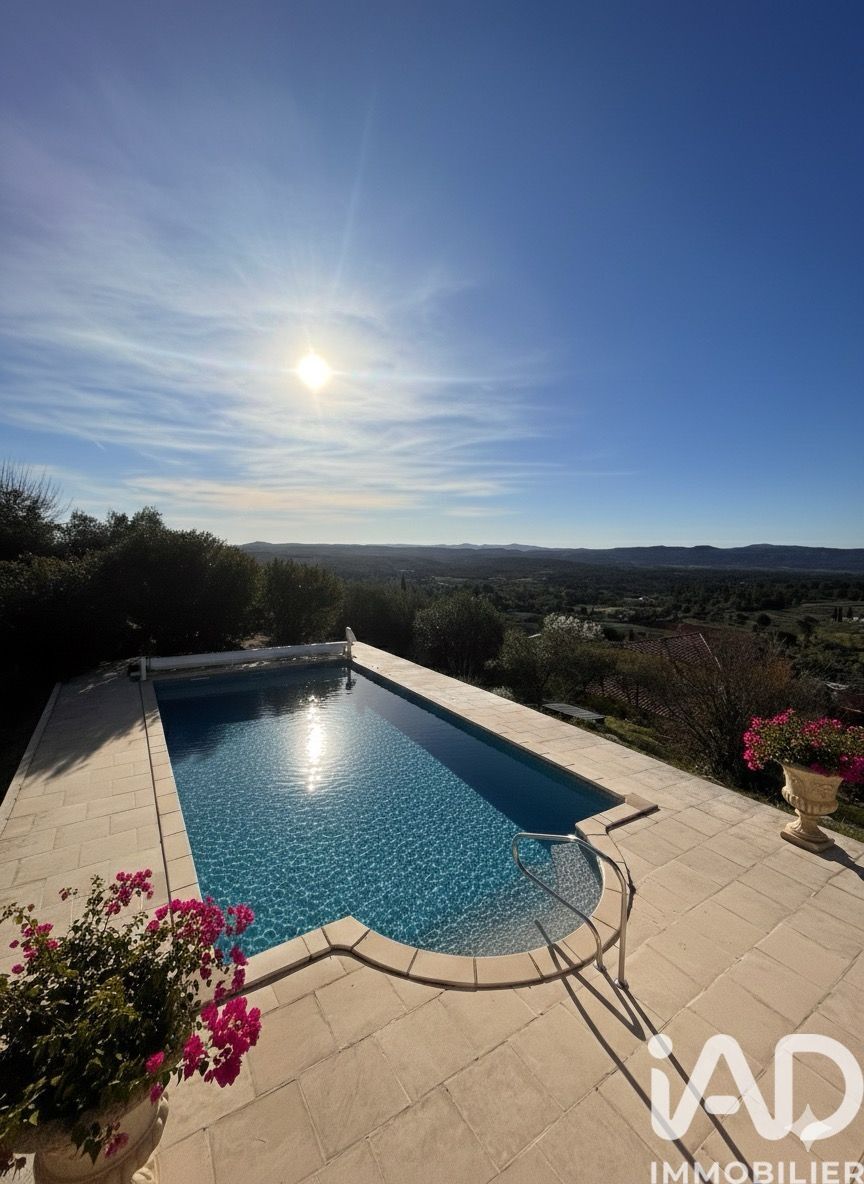 Cotignac - 200m² - 6p. - 4ch.