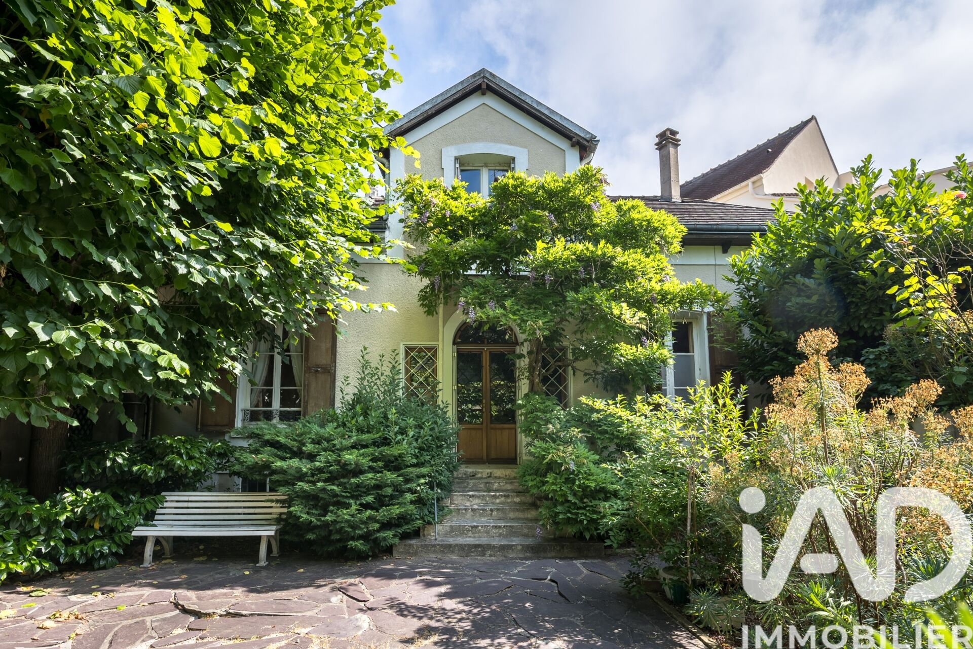 Mantes-la-Jolie - 161m² - 9p. - 5ch.