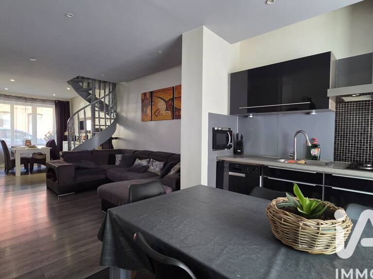Vente Maison de ville 5 pièces — photo 1
