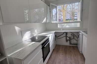 Appartement 4 pièces 275000 €