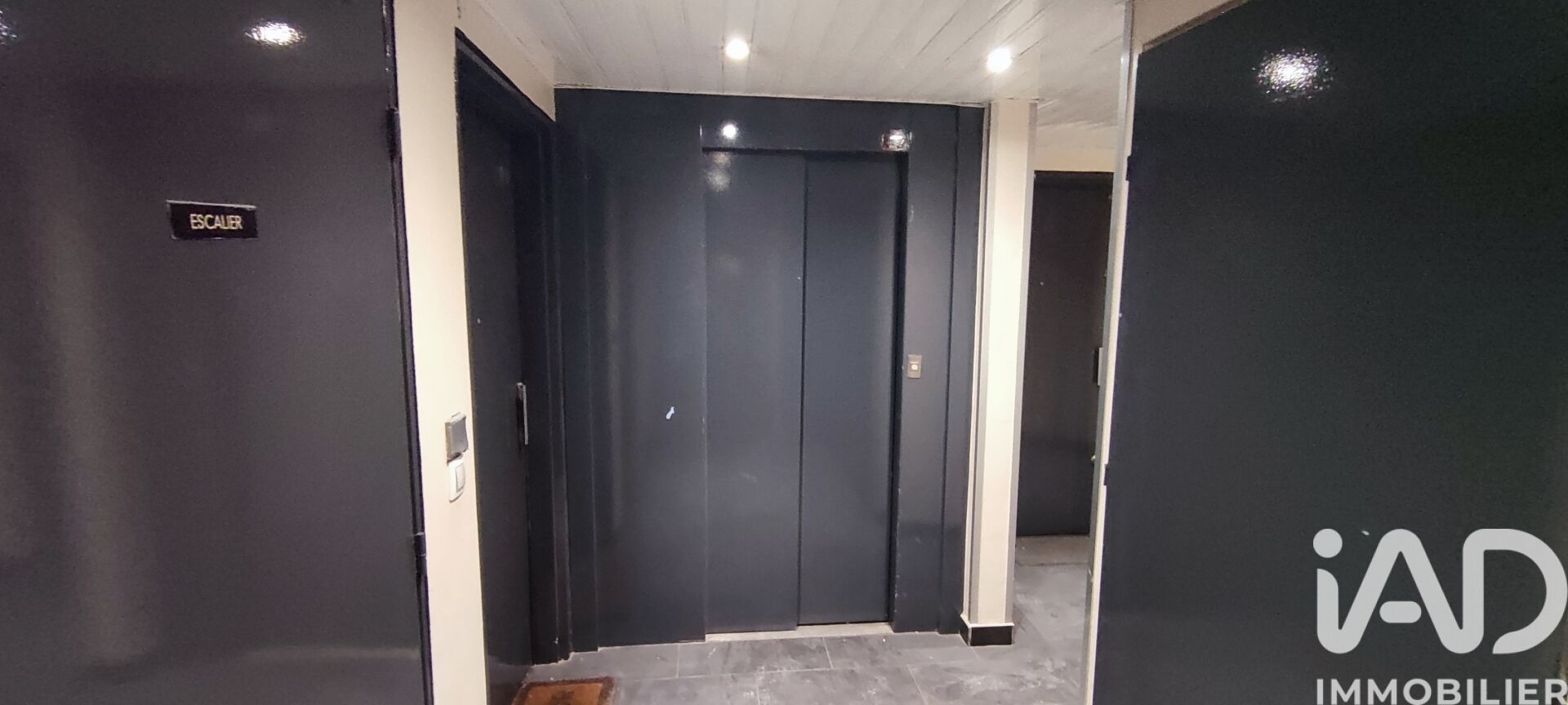Vente Appartement 2 pièces - Photo 3