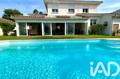 Maison 8 pièces 949000 €