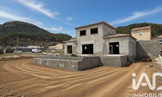 Maison 4 Pièces 819 m² à vendre à Pierrelongue (26170)