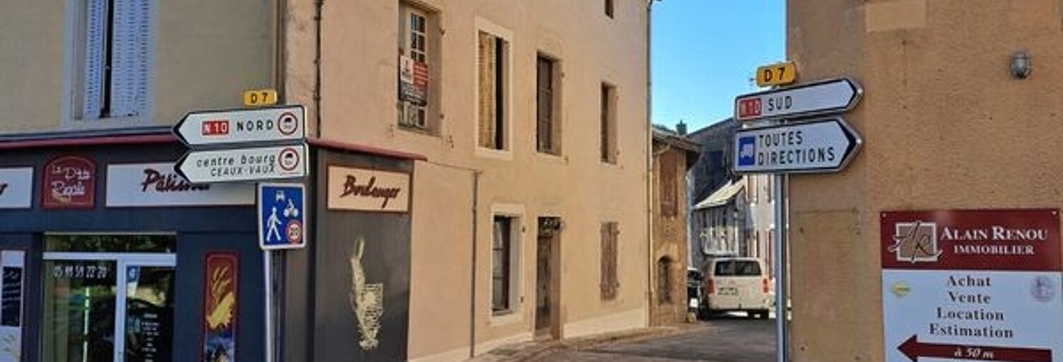 Immeuble  170 m² à vendre à Valence-en-Poitou (86700)