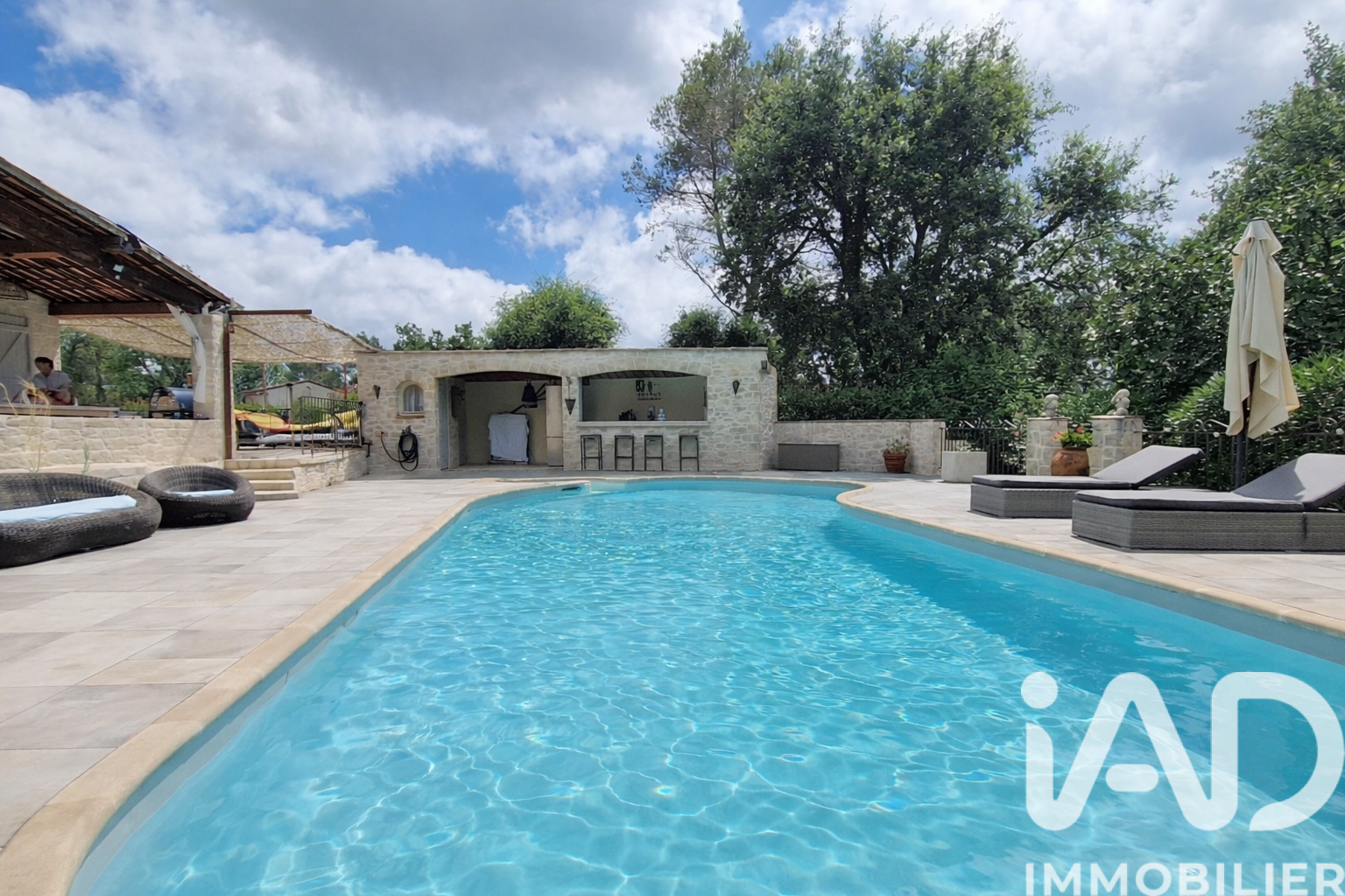 Tourrettes-Sur-Loup - 216m² - 7p. - 6ch.