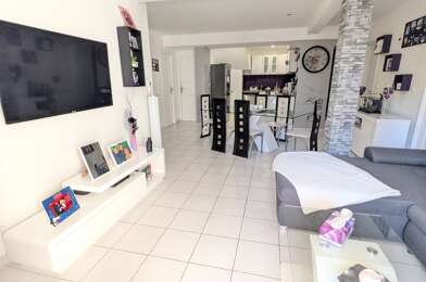 Appartement 4 pièces 220000 €
