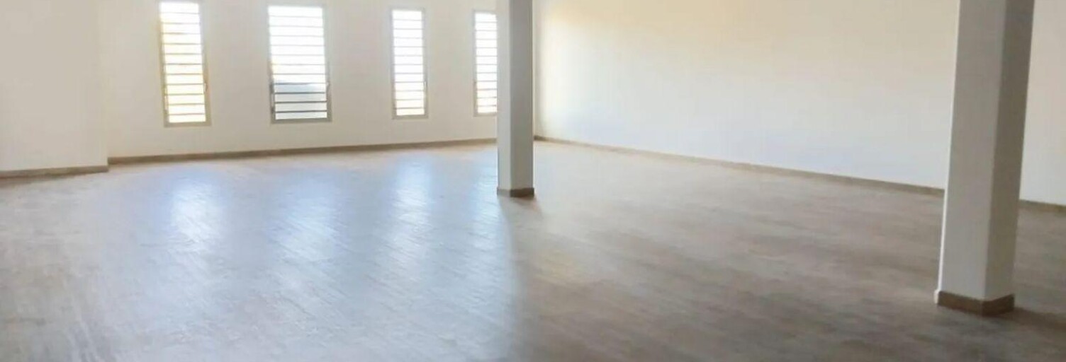 Divers  131 m² à vendre à Saint-Paul (97460)