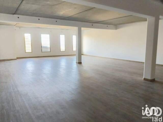 Vente Murs commerciaux 131 m&sup2; — photo du bien