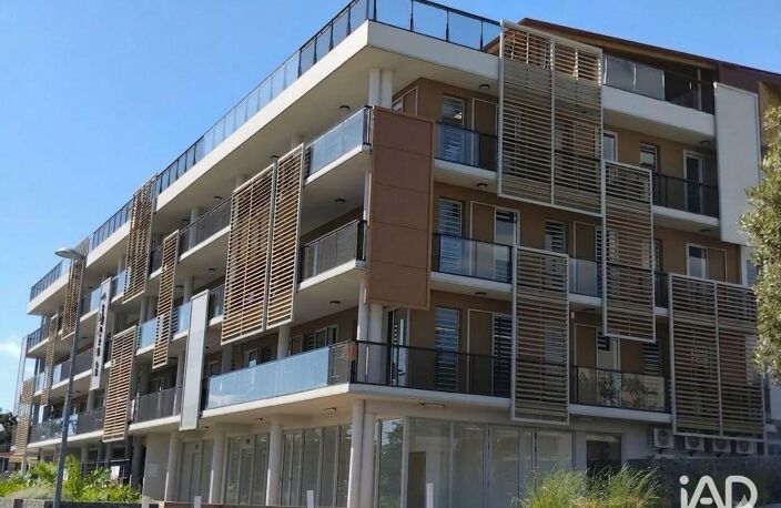Vente Murs commerciaux 131 m&sup2; — photo 3