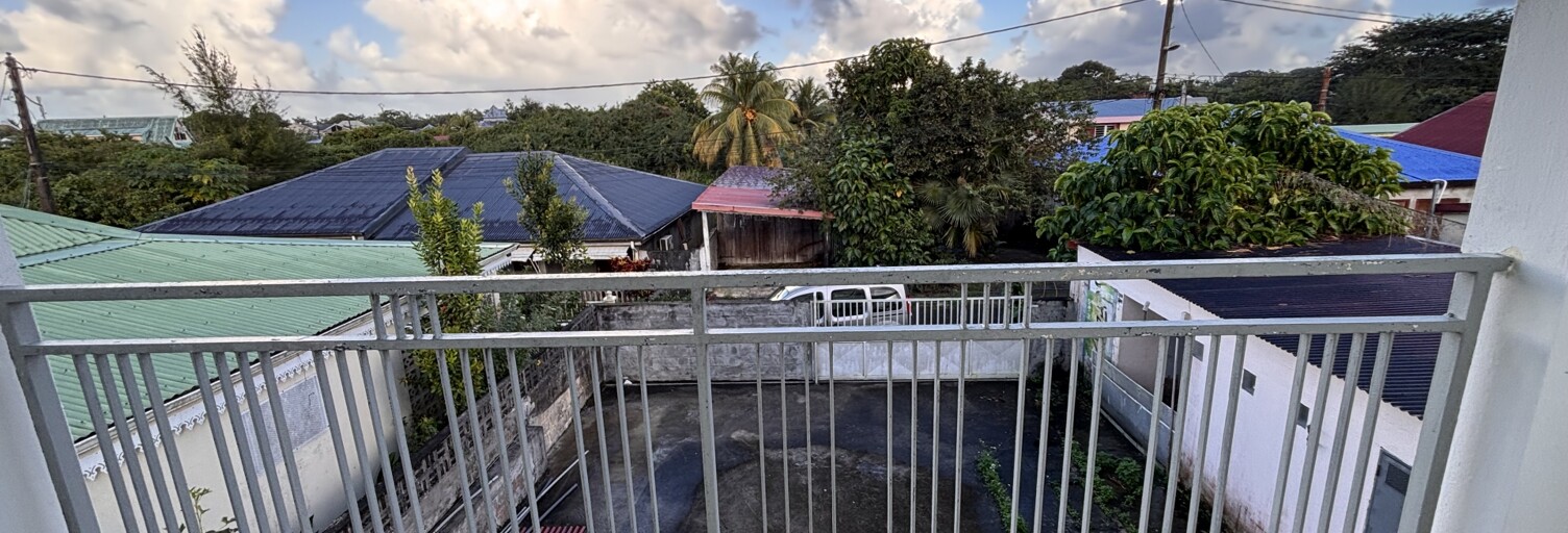 Maison 8 Pièces 193 m² à vendre à Sainte-Rose (97115)