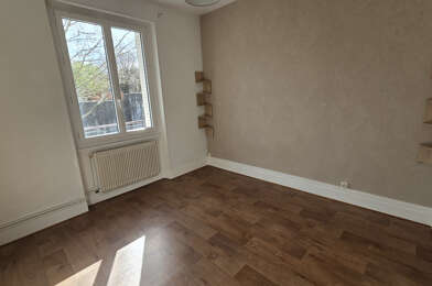 Appartement 3 pièces 660 €