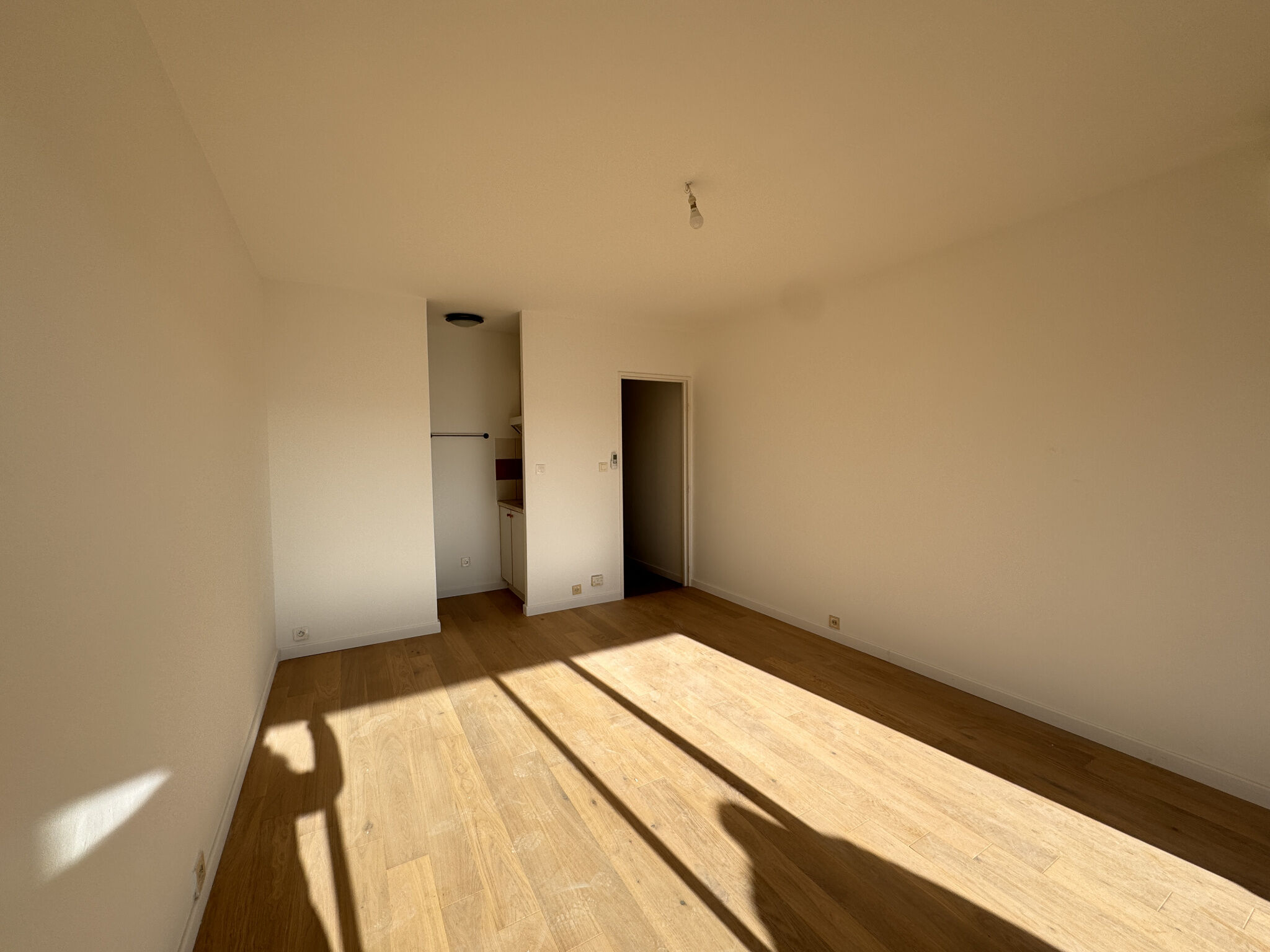 Appartement  T1 à louer Marseille 8eme 13008