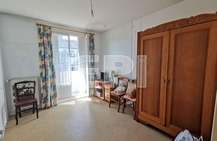 Réf 8133. Richelieu, Appartement T4 de 73 m², 1er étage sans — photo 5