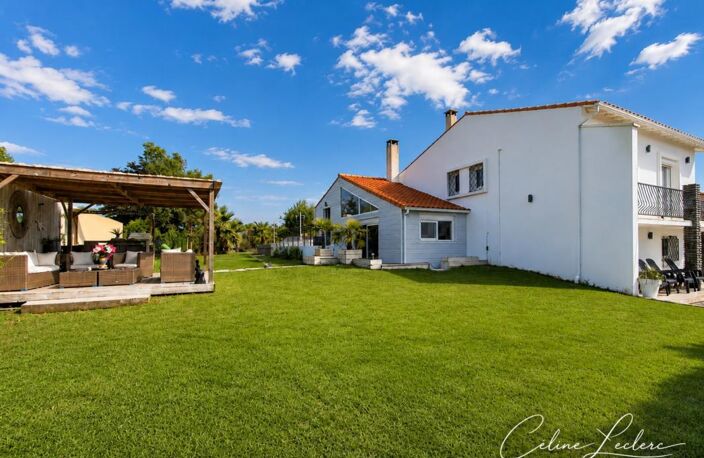 Villa d'Exception 134 m² – Piscine – Jacuzzi – Cuisine d'été – Saint-Michel-en-l'Herm (85) — photo 3