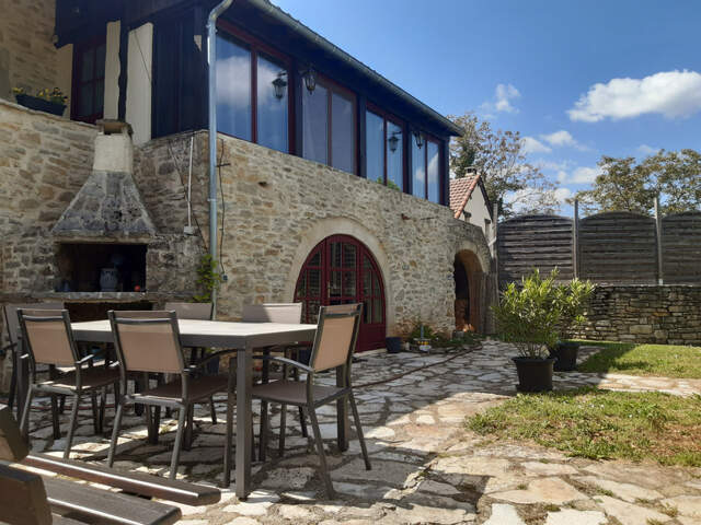 Maison avec gite et piscine — photo du bien