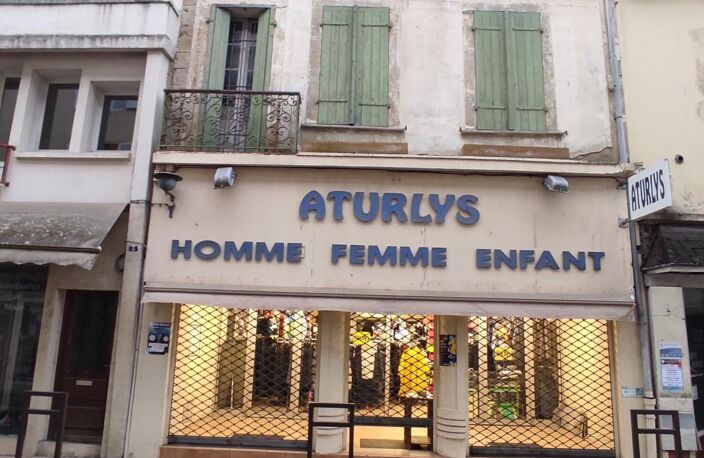 Immeuble Traversant : Emplacement N°1 sur les 2 Rues les plus Commerçantes — photo 3