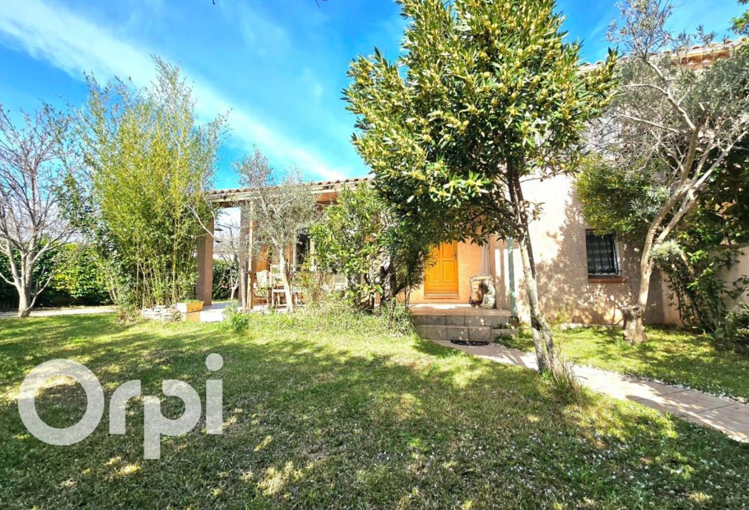 Maison indépendante avec jardin dans quartier recherché — photo 1
