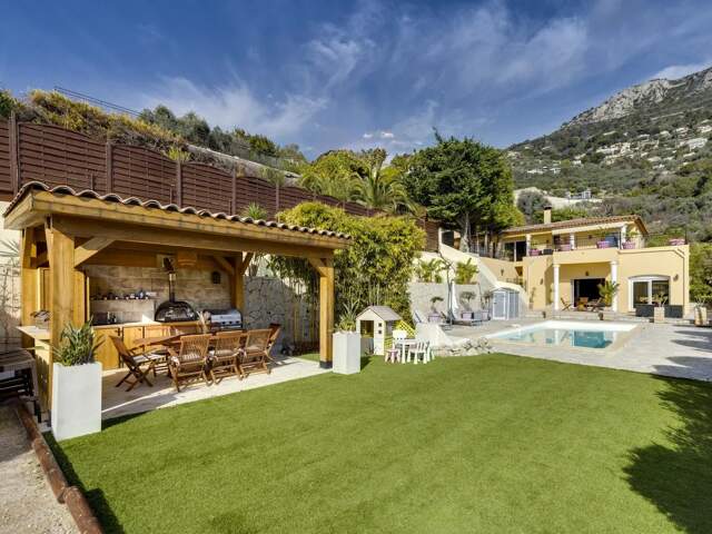 Eze, belle propriété au calme, vue mer. — photo du bien