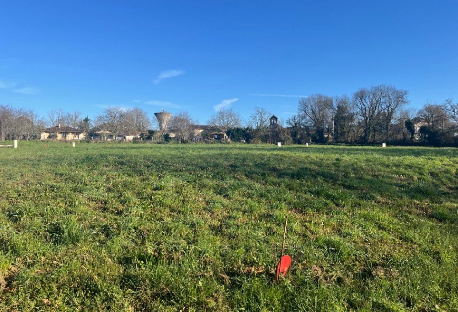 Terrain à bâtir à Beauziac (47700) — photo 1
