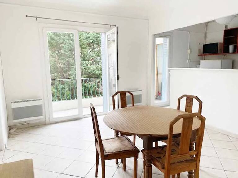 Avignon Intra-Muros, au calme. Appartement P3 avec grand Balcon — photo 1