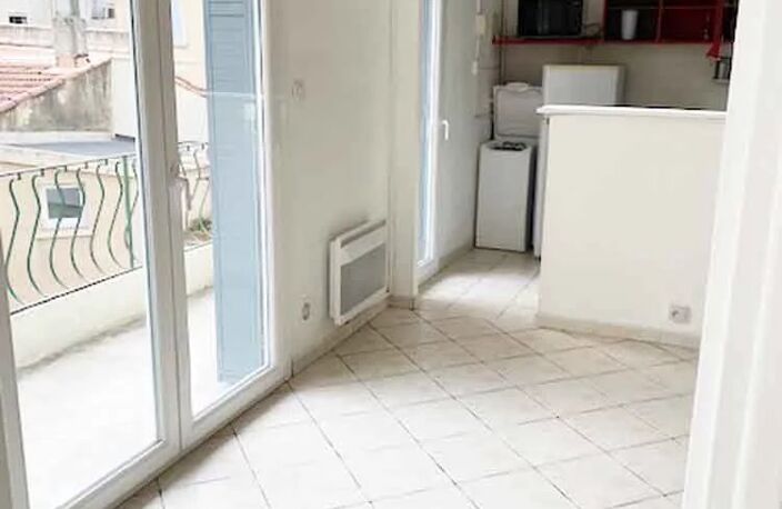 Avignon Intra-Muros, au calme. Appartement P3 avec grand Balcon — photo 4