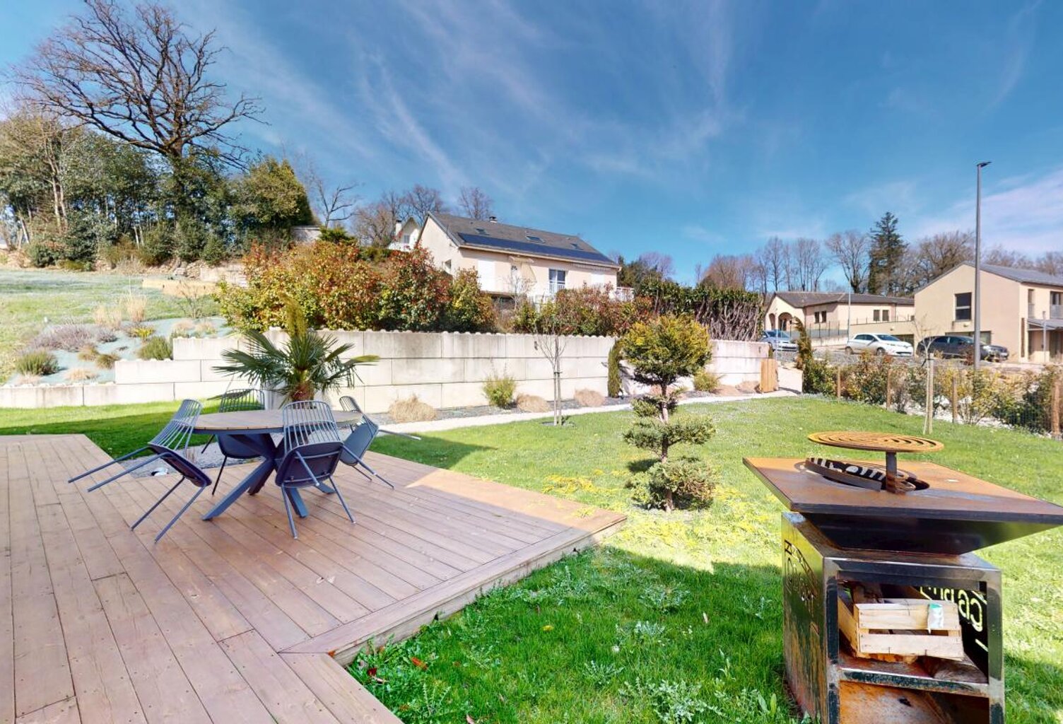Maison entièrement rénovée avec sa grange et son terrain — photo 1