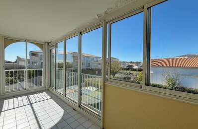 Appartement À Vendre — photo du bien