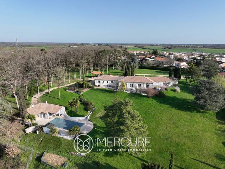 VUE IMPRENABLE POUR CETTE VILLA DE PLAIN-PIED AVEC PISCINE ET TE — photo 1