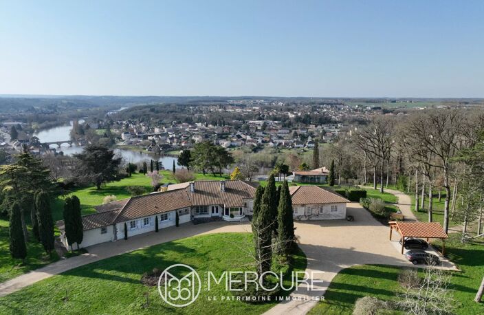 VUE IMPRENABLE POUR CETTE VILLA DE PLAIN-PIED AVEC PISCINE ET TE — photo 2