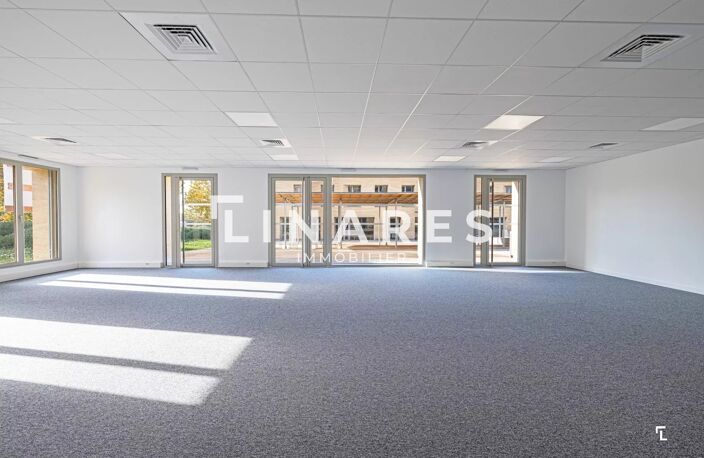 AIX AT WORK - Plateau de bureaux de 108m2 + 4 places de stationn — photo 4
