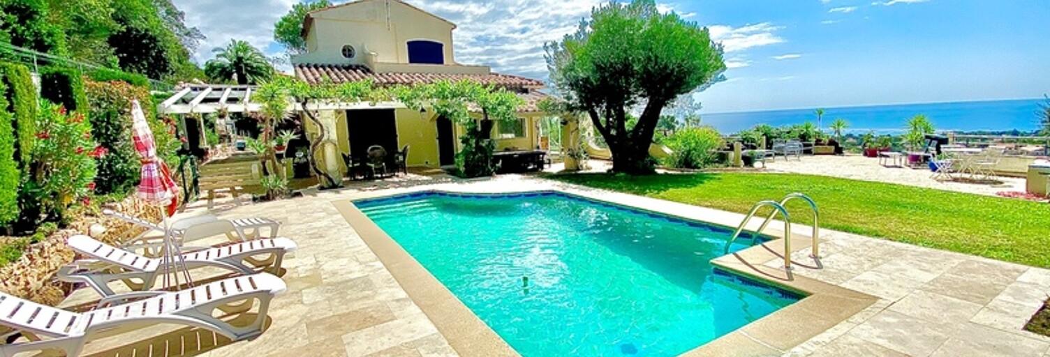 Maison 8 Pièces 240 m² à vendre à Fréjus (83370)