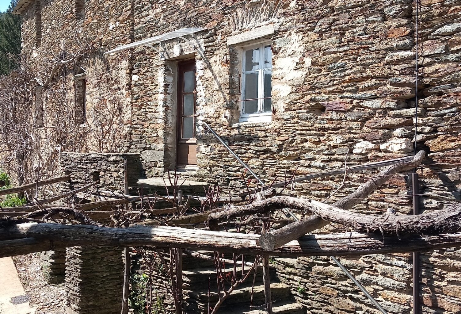 Maison de Hameau SAINT MARTIN DE BOUBAUX (48) — photo 1
