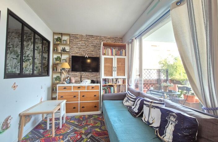 Appartement à vendre 2 pièces ROYAN (17) - Balcon - Cave — photo 4
