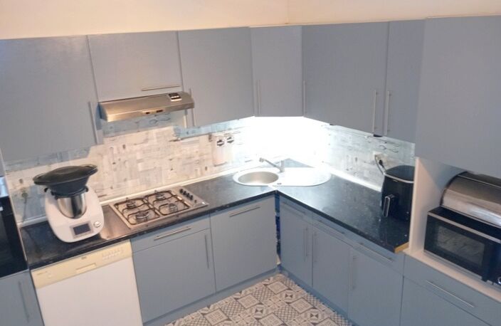   Maison en pierres pleine de charme avec terrain et beau potentiel — photo 3
