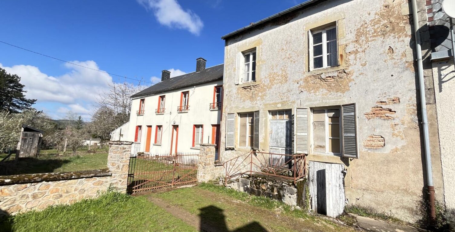 Ensemble de deux maisons mitoyennes en centre bourg — photo 1