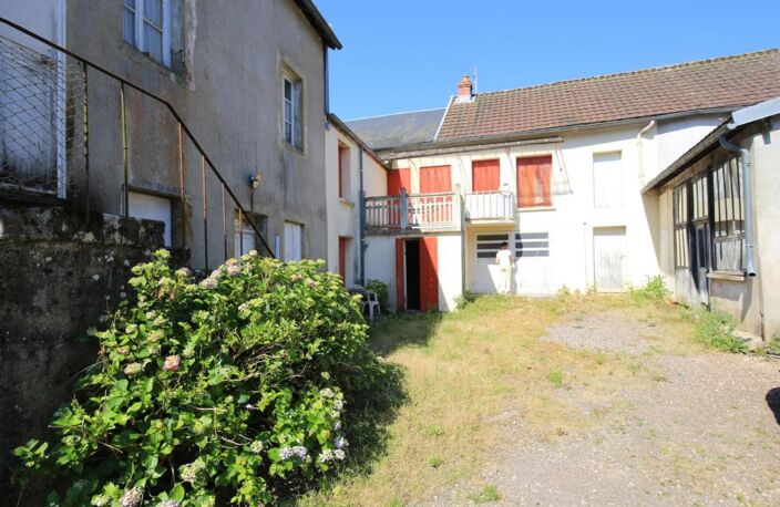 Ensemble de deux maisons mitoyennes en centre bourg — photo 2