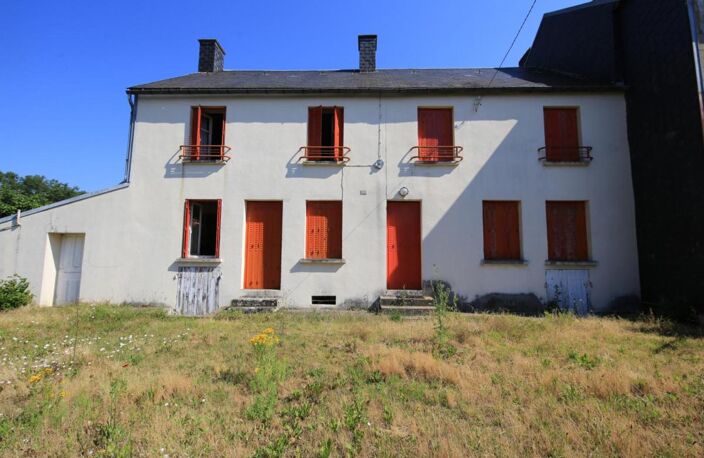 Ensemble de deux maisons mitoyennes en centre bourg — photo 4