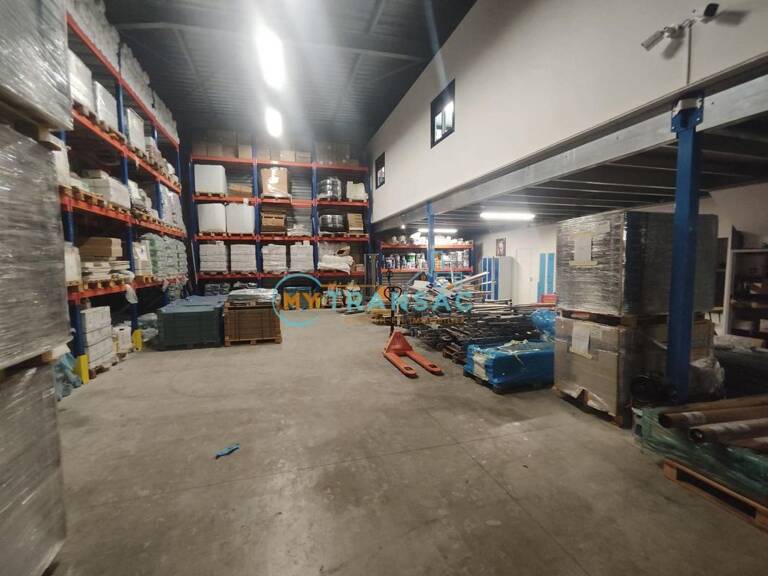 ENTREPÔT INDÉPENDANT de 570m² À VENDRE – SAVIGNY-LE-TEMPLE — photo 1