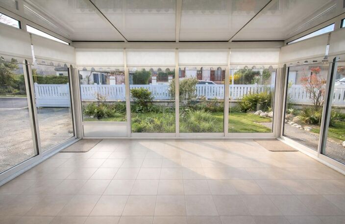 Maison lumineuse et fonctionnelle avec véranda et garage ! — photo 3