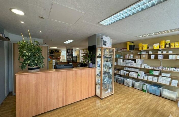 Bien Commercial À Vendre — photo 5