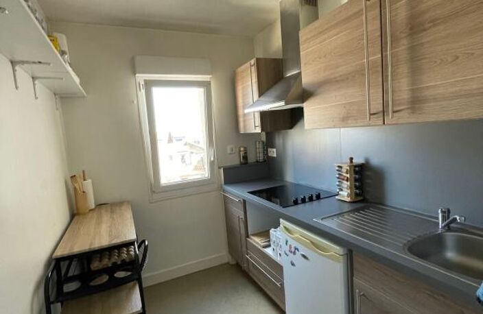 Appartement À Louer — photo 2
