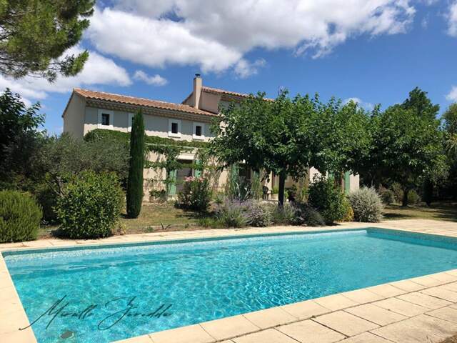 Saint Remy De Provence villa 5 pièces 128 m² avec piscine et dépendance — photo du bien